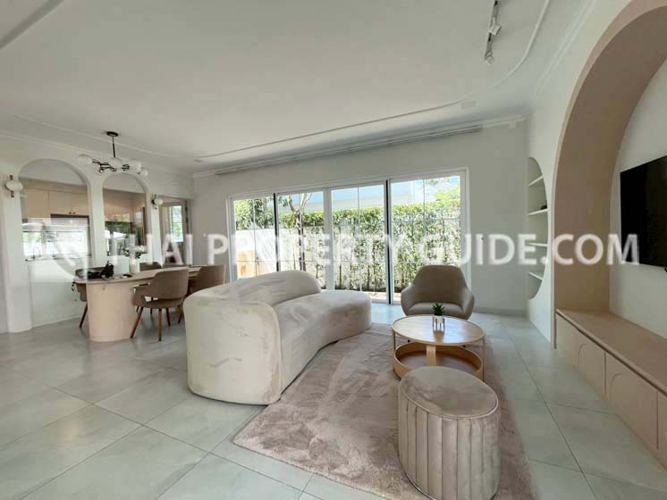 House with Shared Pool in Bangnatrad 